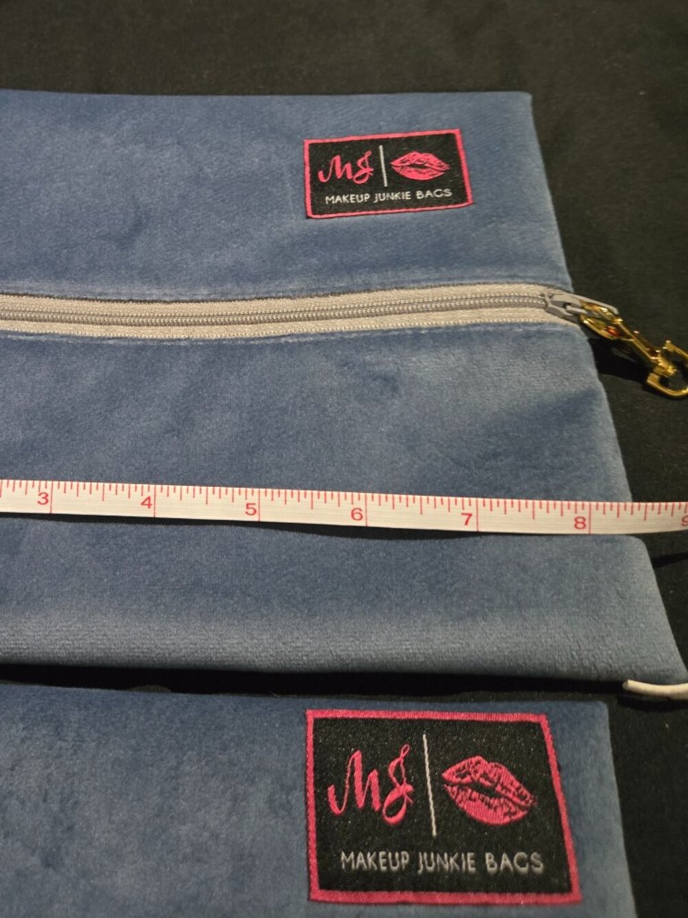 Makeup Junkie Bags Ice Gray Velvet 2-Piece Cosmetic Bag Set | NWT & NWOT | - Picture 6 of 9